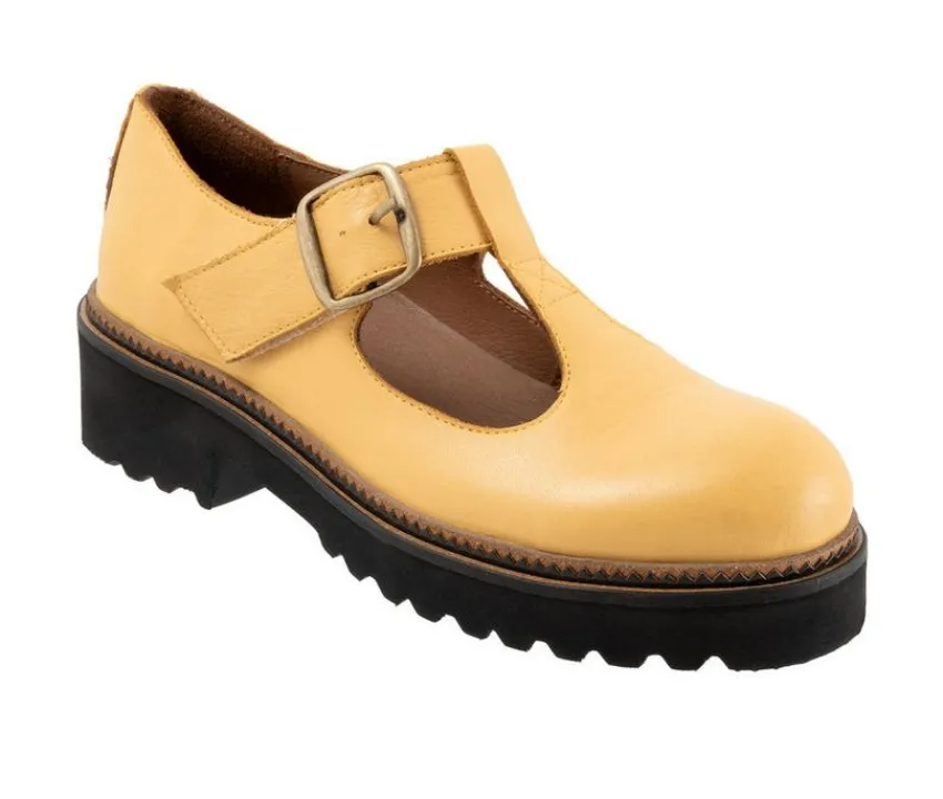 Bueno Women's Abigail T-Strap Mary Jane Shoes