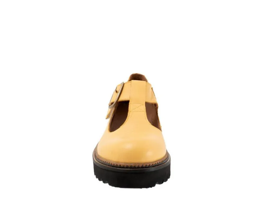 Bueno Women's Abigail T-Strap Mary Jane Shoes