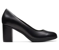 Outlet Clarks Women's Bayla Skip Pumps