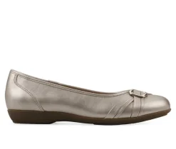 Cliffs by White Mountain Women's Calming Flats