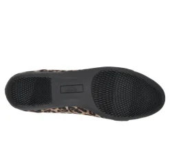 Outlet Cliffs by White Mountain Women's Calming Flats