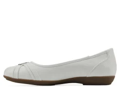 Discount Cliffs by White Mountain Women's Calming Flats