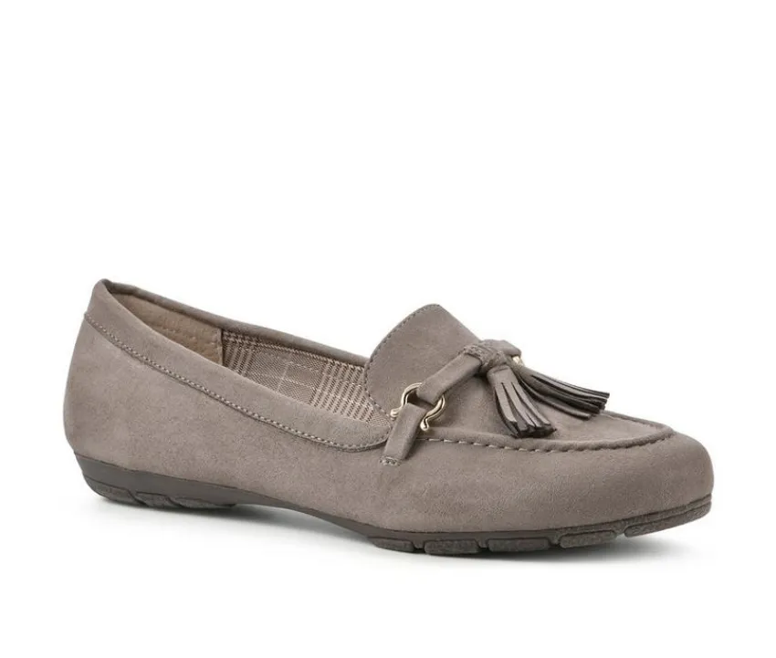 Clearance Cliffs by White Mountain Women's Gush Loafers