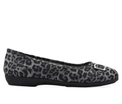 New Cliffs by White Mountain Women's Calming Flats