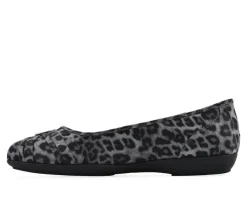 New Cliffs by White Mountain Women's Calming Flats