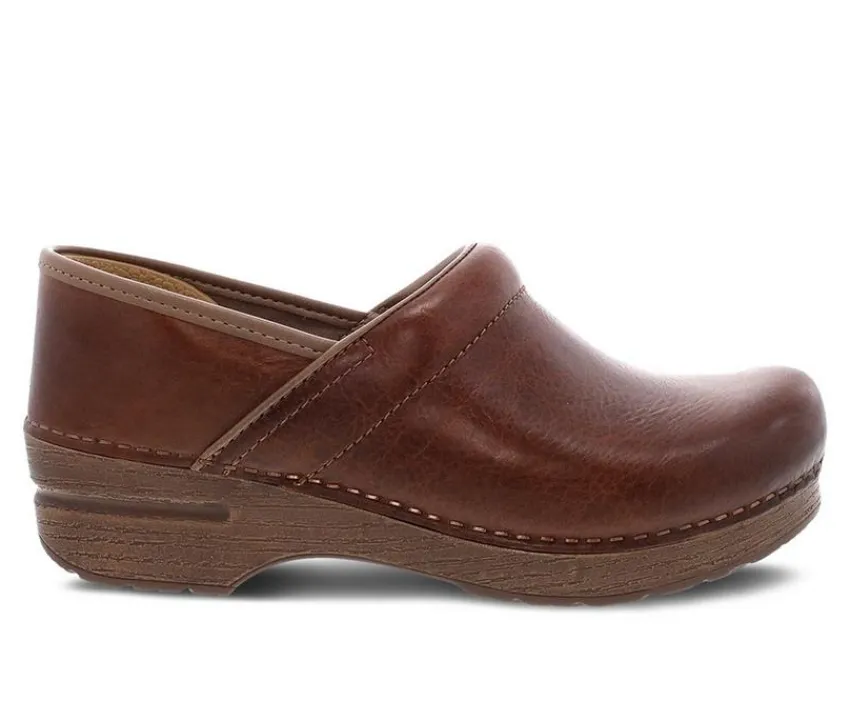 Outlet Dansko Women's Professional Clogs