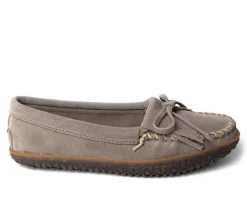Discount Minnetonka Women's Kilty Tread Moccasins