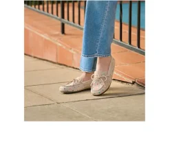 Best Minnetonka Women's Women's Loafer Moc Loafers