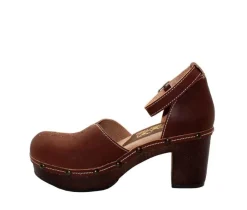 Outlet SBICCA Women's Donerail Block Heel Clogs