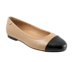 Discount Trotters Women's Clara Flats