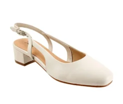 Sale Trotters Women's Dottie Pumps