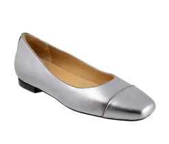 Outlet Trotters Women's Harbor Flats