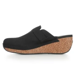 Discount Volatile Women's Thayer Wedged Clogs