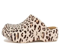 Yellow Box Women's Zippy Platform Clogs